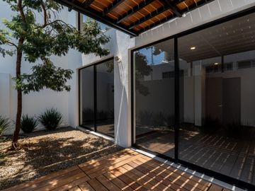 🚨VENTA🚨 CASA NUEVA A 4 MINUTOS DEL TEC DE MTY CON TERRAZA