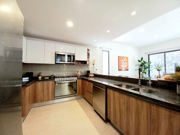 CASA EN VENTA EN ZIBATA CON OPCION A 4TA HABITACION EN PLANTA BAJA