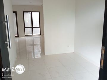 Disewakan Rumah Cluster Foglio Foresta BSD City Tangerang Kondisi Fresh Baru Renovasi Bagus Nyaman Siap Huni