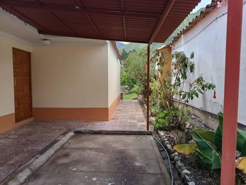 VENDO LINDA CASA VALLE SAGRADO URUBAMBA CUSCO!