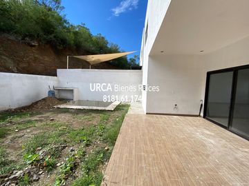 Casa en Venta en Cumbres de Santiago, Nuevo León