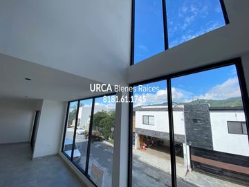 Casa en Venta en Cumbres de Santiago, Nuevo León