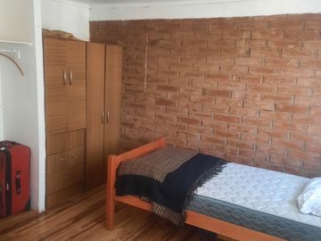 CASA ESQUINA VILLA OSCAR CASTRO