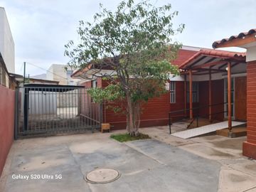 ACEPTO OFERTAS-VENTA CASA Y CLÍNICA OFTALMOLÓGICA EN COPIAPÓ
