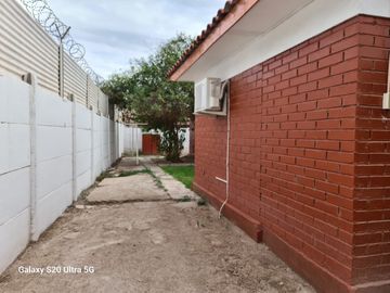 ACEPTO OFERTAS-VENTA CASA Y CLÍNICA OFTALMOLÓGICA EN COPIAPÓ