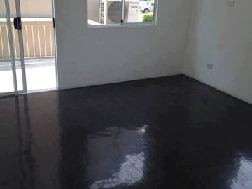 4Bedroom House and Lot fot Sale  Alenxandra Single Attached With fence Ready for Occupancy