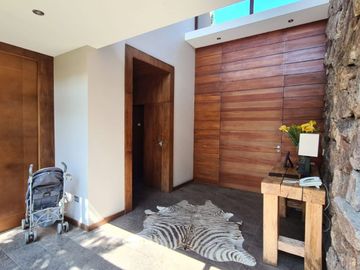 BROKER HERMOSA CASA 6D+6B+7E