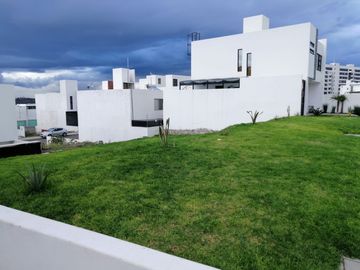 CASA EN VENTA, PUNTA ESMERALDA, CORREGIDORA, QUERETARO.