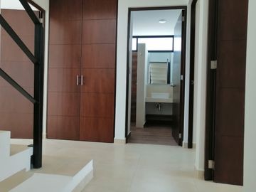 CASA EN VENTA, PUNTA ESMERALDA, CORREGIDORA, QUERETARO.