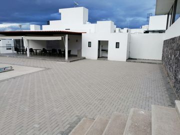 CASA EN VENTA, PUNTA ESMERALDA, CORREGIDORA, QUERETARO.