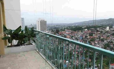 Condo for sale in Cebu City, Citylights (2-br)P.house, 2-level,5 yrs. to pay, 0% int.