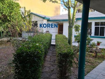 CASA EN VENTA, COLONIA GAMEZ, IRAPUATO, EN ZONA DE HOSPITALES Y ZONA COMERCIAL