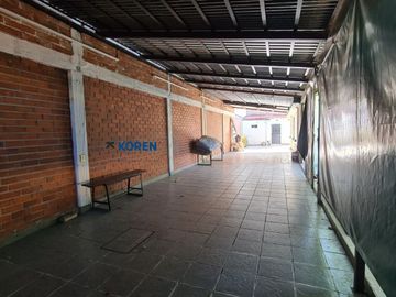 CASA EN VENTA, COLONIA GAMEZ, IRAPUATO, EN ZONA DE HOSPITALES Y ZONA COMERCIAL