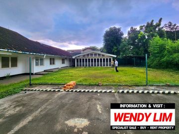 RUMAH dgn TANAH LUAS at Jl BANGKA RAYA, KEMANG