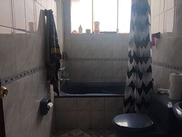 ¡Cerca a Metro! Vendo Casa 300 m² Terreno Urb. Privada Cerro Colorado