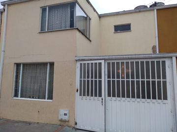 SE VENDE CASA EN EL BARRIO LA VIRGEN CENTRO MADRID