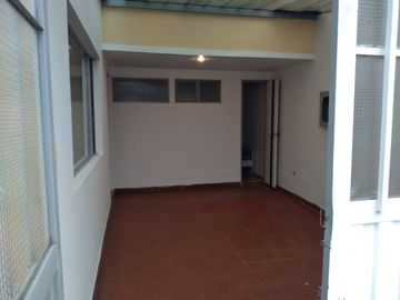 SE VENDE CASA EN EL BARRIO LA VIRGEN CENTRO MADRID