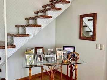 LINDO DUPLEX DE 3 DORMIT, 3 BAÑOS: $ 265,000 (LIMITE CON MIRAFLORES)