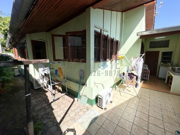 3 Bedroom House in the City for Sale near Wua Lai Walking Street