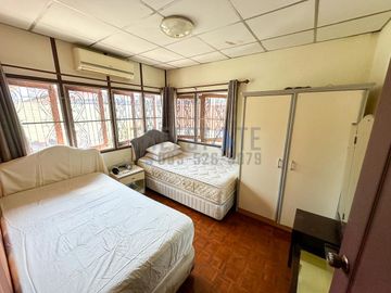3 Bedroom House in the City for Sale near Wua Lai Walking Street