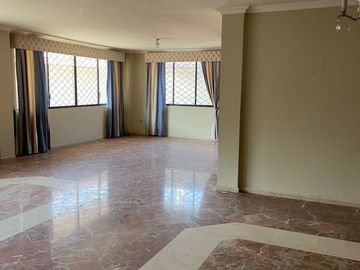 Casa de Alquiler o Venta en la Garzota