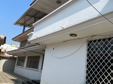 Casa de Alquiler o Venta en la Garzota