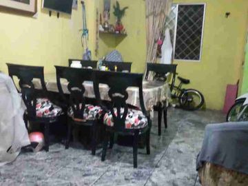 Casa de Venta en Naranjito, Milagro a cuatro cuadras del chifon frente ala línea ferrea