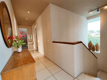DISEWAKAN RUMAH CANTIK FULLFURNISH @ KOTA BARU PARAHYANGAN BANDUNG BARAT
