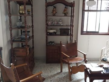 DE OPORTUNIDAD!! HERMOSO APARTAMETO EN PRADO CON AREA DE 212mts , PARQUEADERO DOBLE