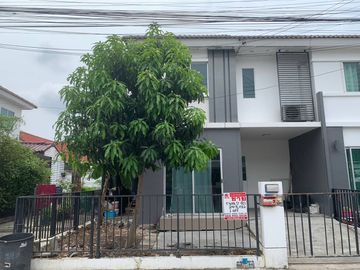 ขายทาวน์เฮาส์ 2 ชั้น พฤกษา82 ประชาอุทิศ - พระราม 2 (Baan Pruksa 82 Prachauthit-Rama 2 )  รหัส T8057