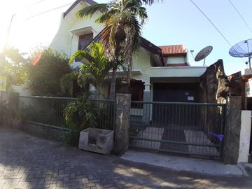 Rumah di Ketintang 2 Lantai Murah Siap Huni Dekat Raya  A Yani, Royal Plaza