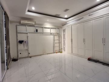 House For Rent, Furnished & Newly Renovated - Kemang Utara, South Jakarta