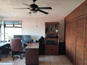 VENTA DE CASA SOLA ESTILO MEXICANO MODERNO EN PRIVADA CON VIGILANCIA EN BURGOS, TEMIXCO