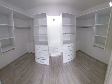 Vendo amplio Penthouse - Duplex - Urb. Las Quintanas Trujillo La Libertad