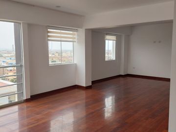 Vendo amplio Penthouse - Duplex - Urb. Las Quintanas Trujillo La Libertad