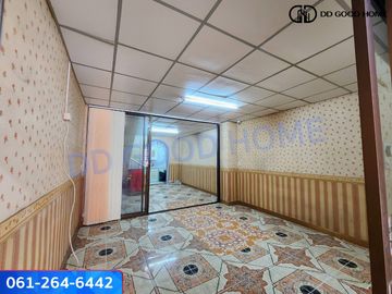 📢 Cheapest in the alley, 3-storey townhouse ready to move in Wiset Suk Village, Nakhon Pracha Uthit 79 📍🏠