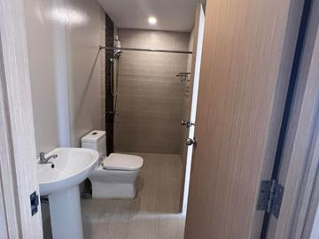 Rent to Own 2 Bedroom Unit in Mabolo Cebu City