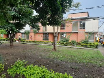 SALOMIA CALI VENTA CASA EN UNIDAD