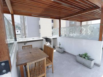 VENTA DEPARTAMENTO PRIMER PISO MAS COCHERA CONDOMINIO MIRADOR DEL GOLF
