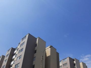 VENTA DEPARTAMENTO PRIMER PISO MAS COCHERA CONDOMINIO MIRADOR DEL GOLF