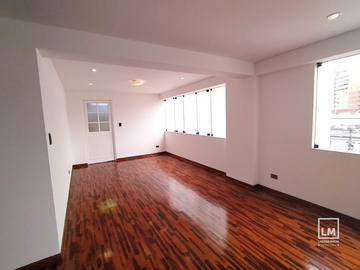 TRIPLEX EN VENTA, BAJADA BALTA, 4 DORMITORIOS CON TERRAZA, SIN ASCENSOR