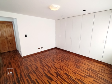 TRIPLEX EN VENTA, BAJADA BALTA, 4 DORMITORIOS CON TERRAZA, SIN ASCENSOR