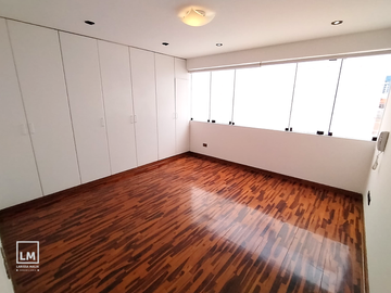 TRIPLEX EN VENTA, BAJADA BALTA, 4 DORMITORIOS CON TERRAZA, SIN ASCENSOR