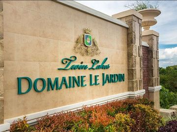 TAGAYTAY TWIN LAKES Domaine Le Jardin - 6 Bedrooms Property with Taal Volcano/Lake view