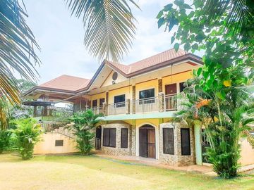 Spacious House and Lot for Sale in Valencia City