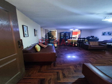 Se Vende Departamento En Buena Zona Y Muy Céntrica Pueblo Libre