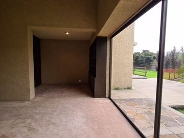 CASA EN VENTA EN TEPOTZOTLAN, ESTADO DE MÉXICO, INCLUYE NAVES INDUSTRIALES.