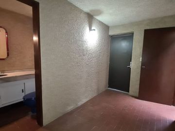 CASA EN VENTA EN TEPOTZOTLAN, ESTADO DE MÉXICO, INCLUYE NAVES INDUSTRIALES.