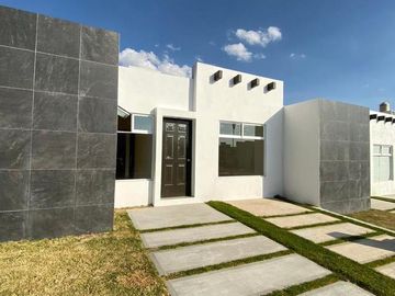Casas en Venta en Fracc Jardines de La Hacienda