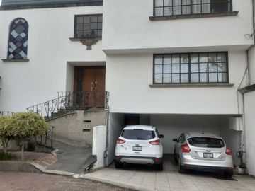 CASA EN CERRADA EN  COL. FLORIDA